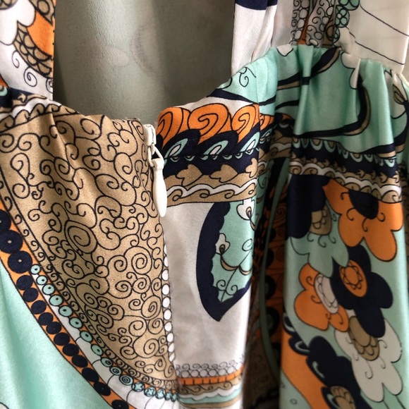 Arden B. Retro Pattern Halter Neck Shift Dress - Picture 6 of 6